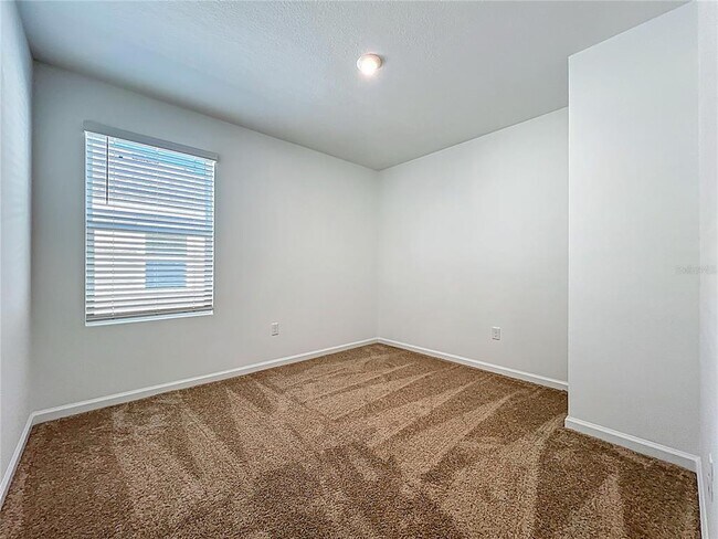 Building Photo - 9824 Walkway Dr