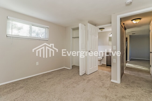 Building Photo - 3430 Peterborough St