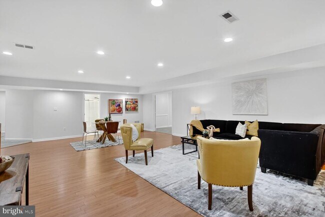 Building Photo - 14040 Natia Manor Dr