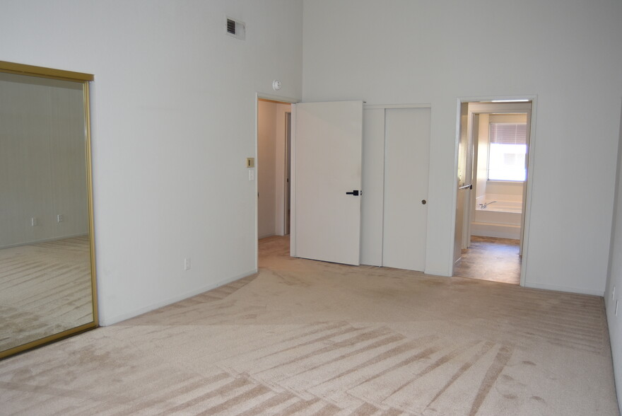 Building Photo - 109 Cityhomes Ln
