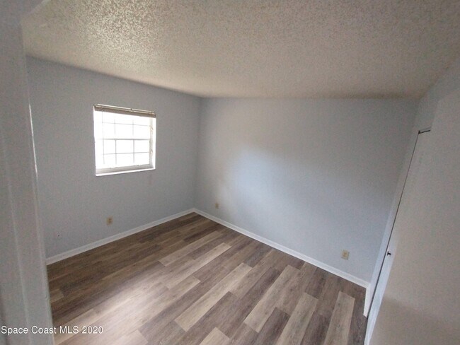 Building Photo - 1664 Sunny Brook Ln