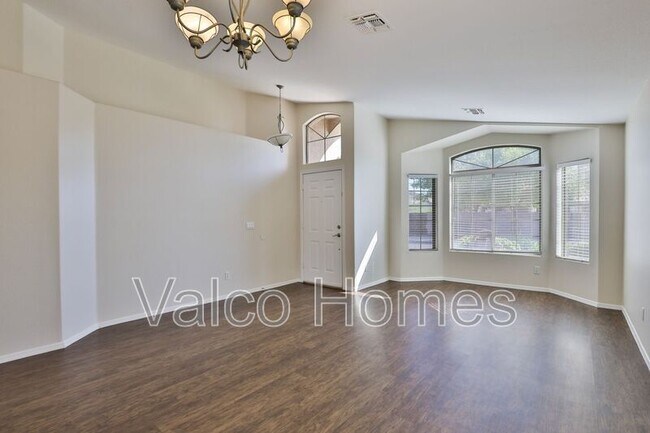 Building Photo - 6450 W Saddlehorn Rd