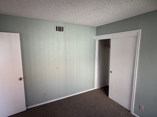 Building Photo - 28088 Orangegrove Ave