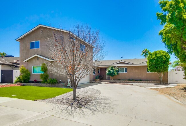 Building Photo - Wonderful SINGLE FAMILY HOME in DEL CERRO