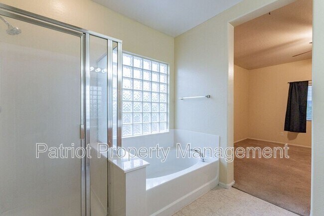 Building Photo - 42509 N 45th Dr