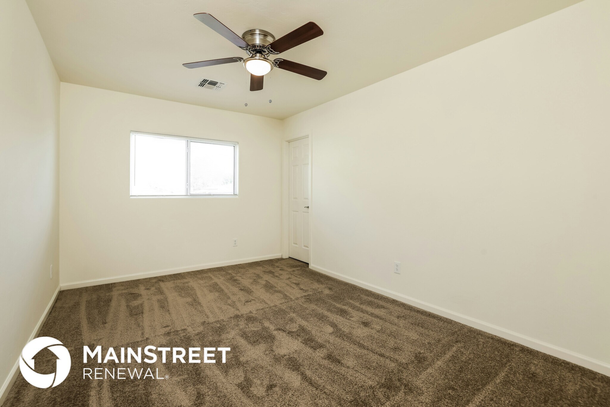 Building Photo - 13621 E Hampden Green Way