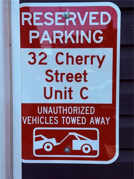 Building Photo - 32 Cherry St