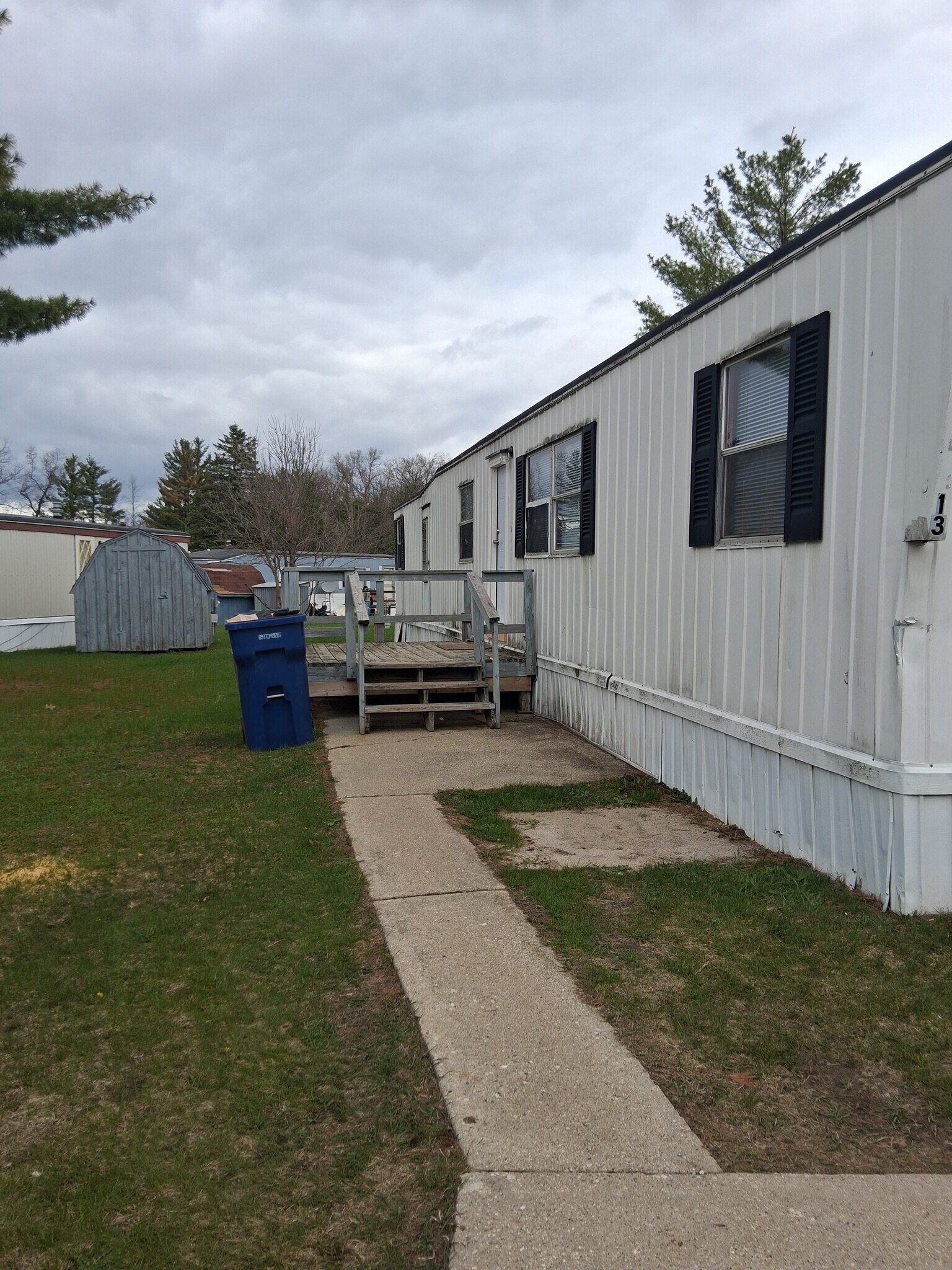 Building Photo - Harrison Estates Mobile Home Community