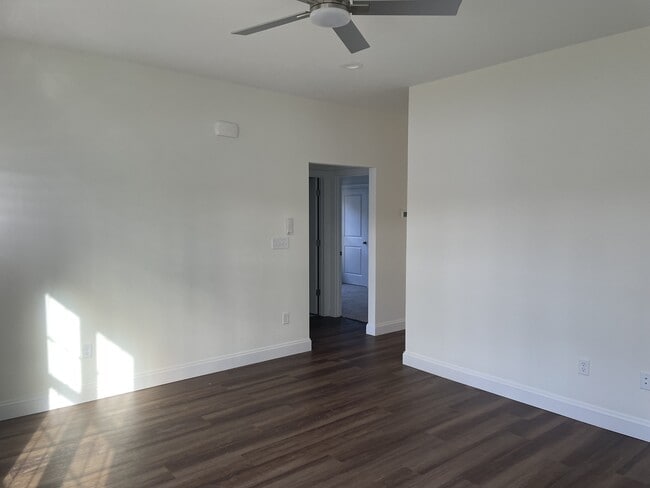 Building Photo - 1013 Ohio St