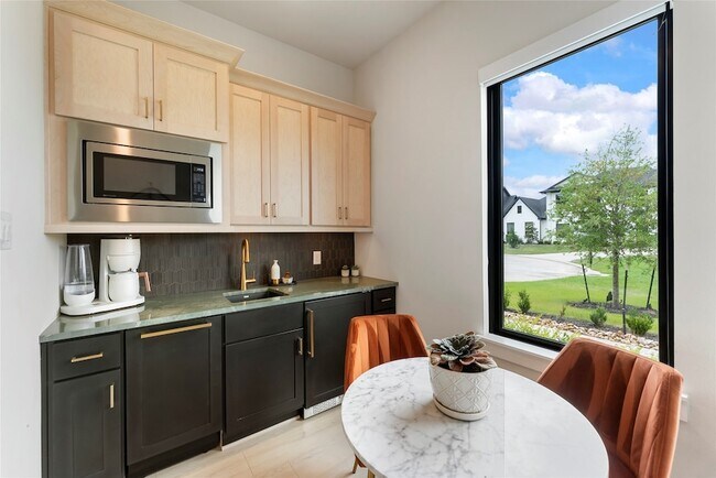 Building Photo - 2118 Bennet Ct