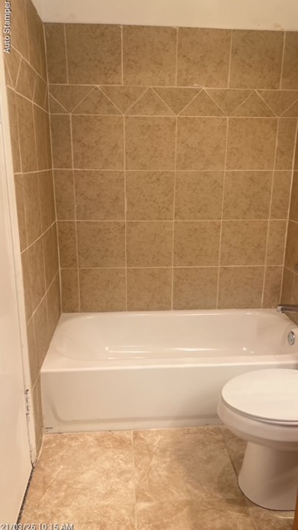 Building Photo - 7221 W Cleburne Rd