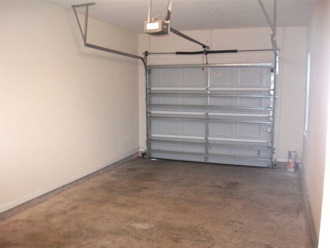 Building Photo - 175 Bayberry Cir