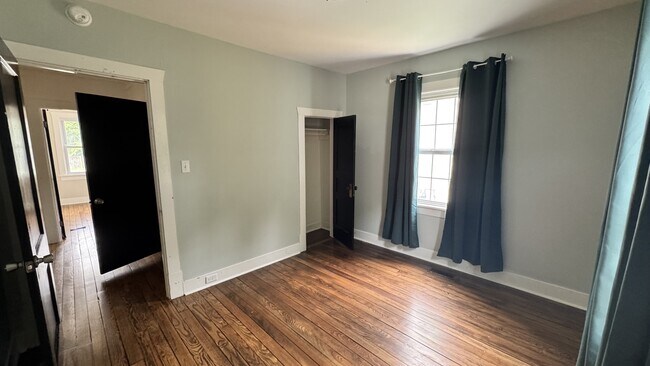 Building Photo - 430 Hickman St