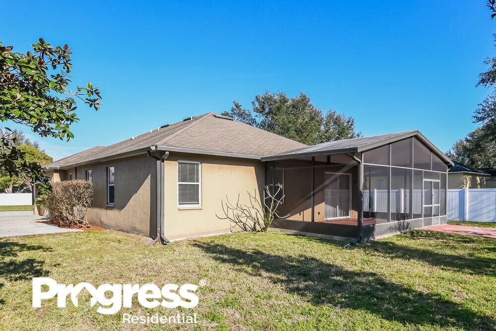 Building Photo - 537 Breezy Oak Way