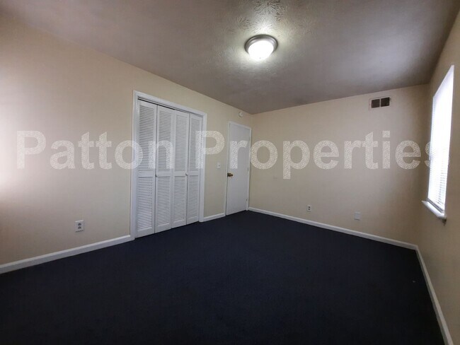Building Photo - 1655 S Beltline Blvd