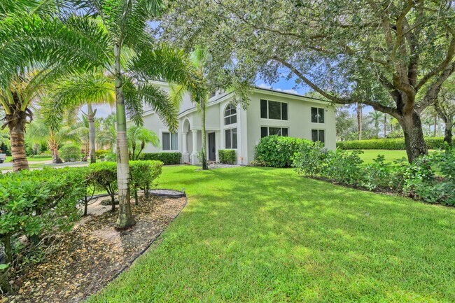 Building Photo - 4661 Manderly Dr