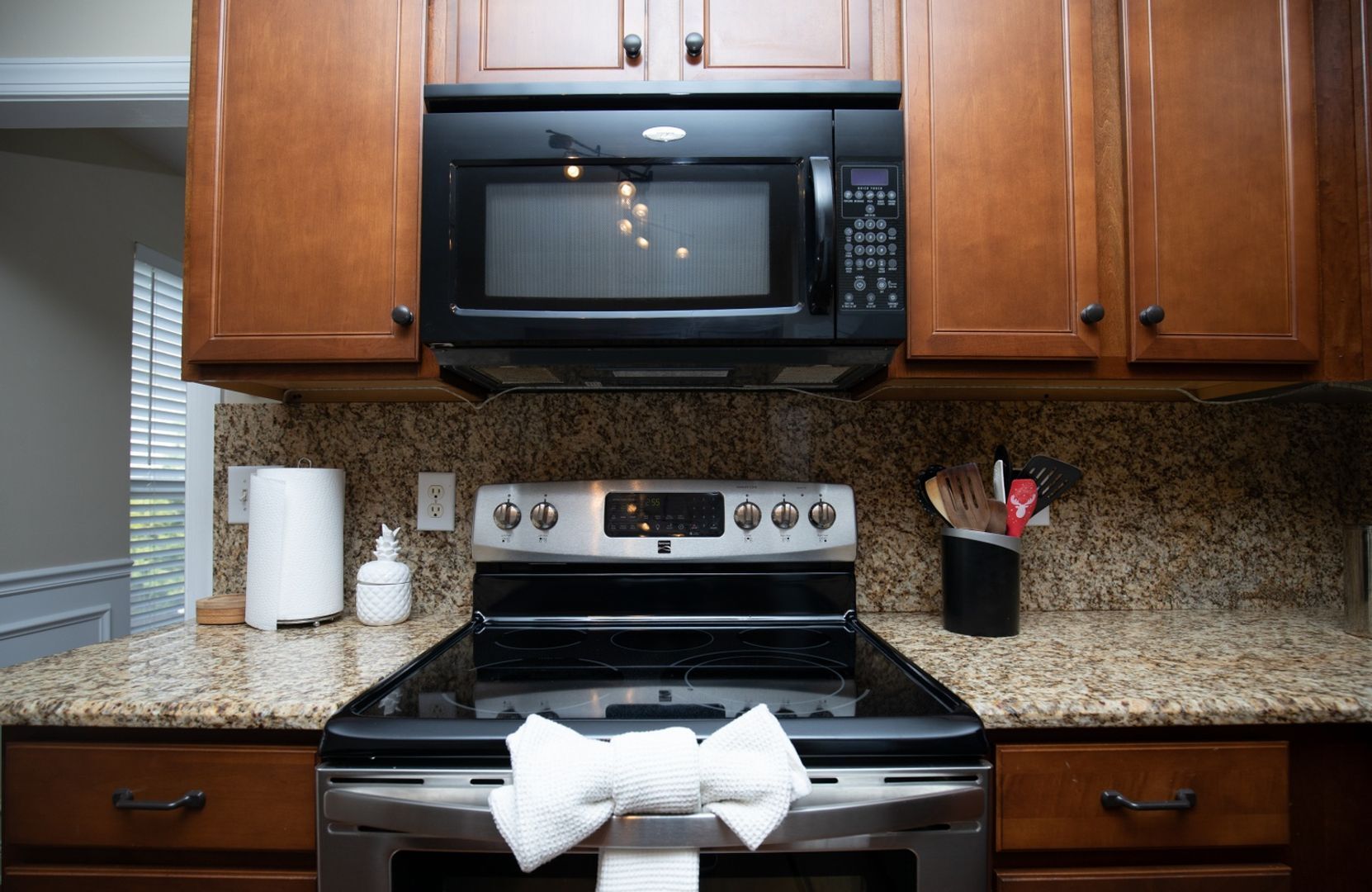 Building Photo - 7205 Riverfront Dr