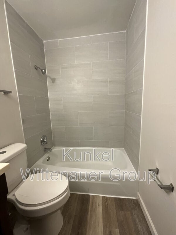 Building Photo - 1320 N 1st St