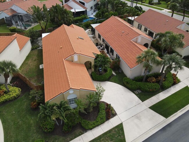 Building Photo - 2668 La Lique Cir