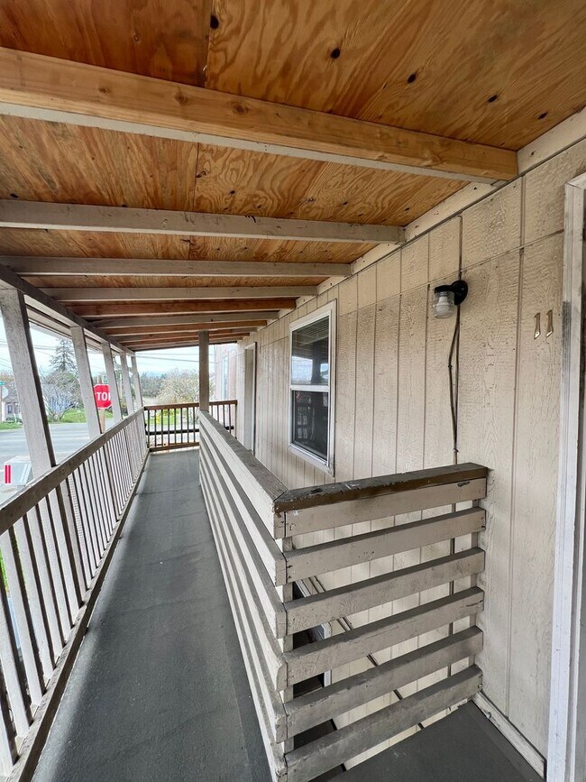 Building Photo - 93754