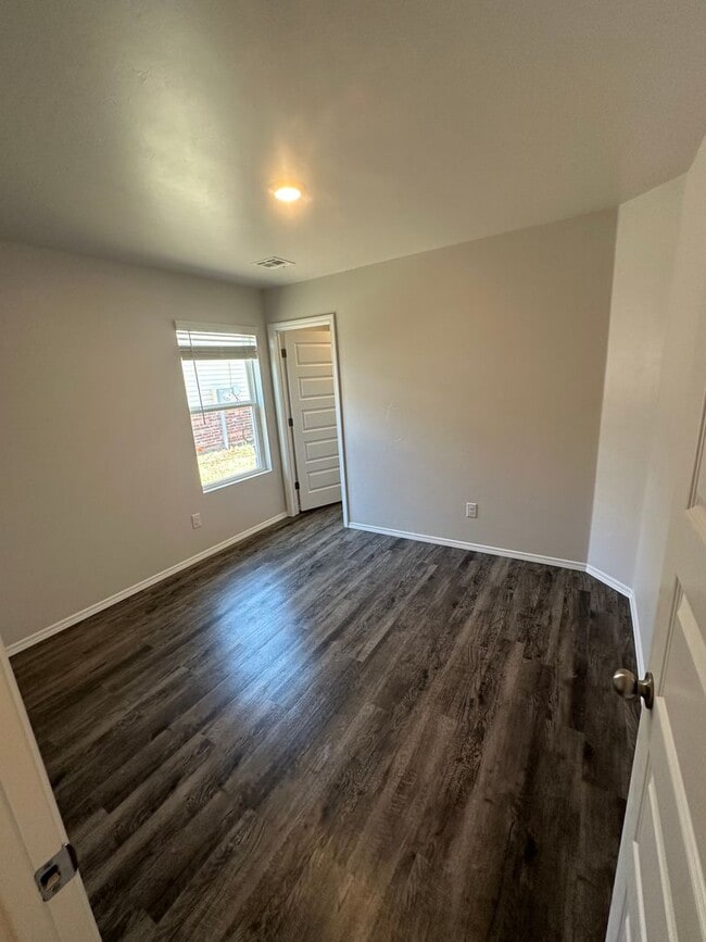 Building Photo - 11620 Krew Wy