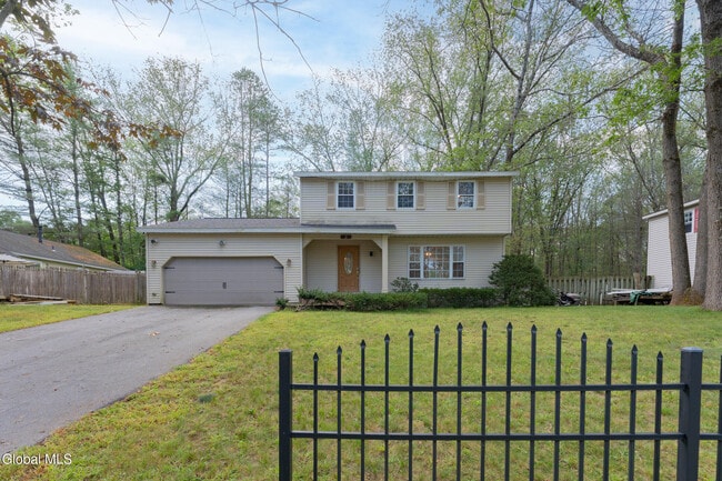 Primary Photo - 3 Heather Ln