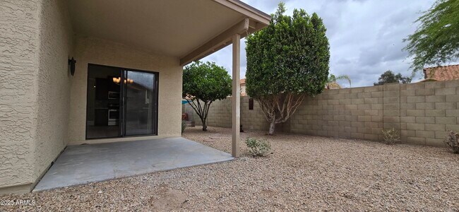 Building Photo - 10089 E Friess Dr