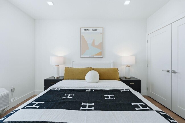 Building Photo - 8404 4th Ave