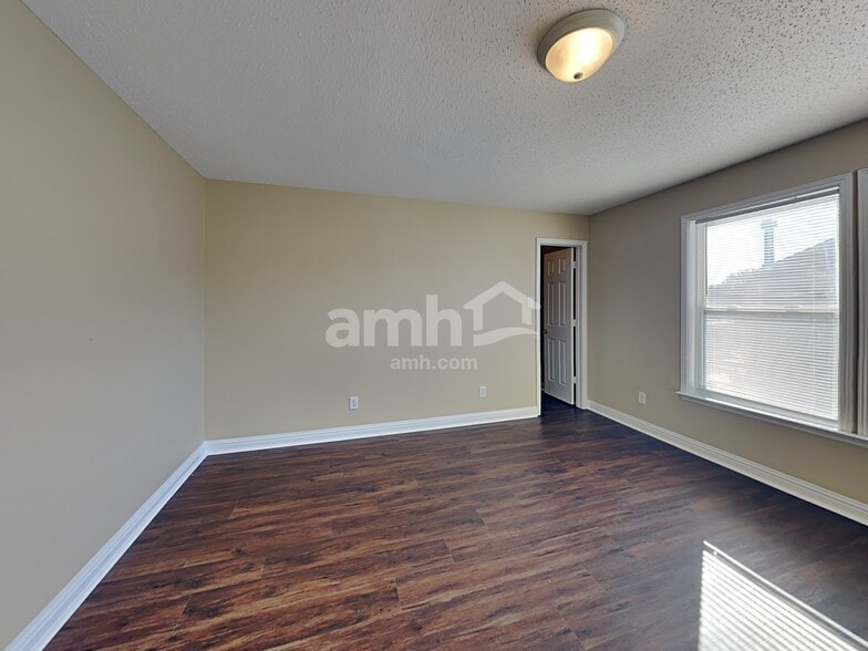 Building Photo - 8339 Firefly Way