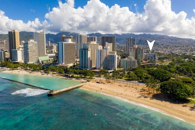 Building Photo - Waikiki Beach Gem- Fully Furnished 2BR/2BA...
