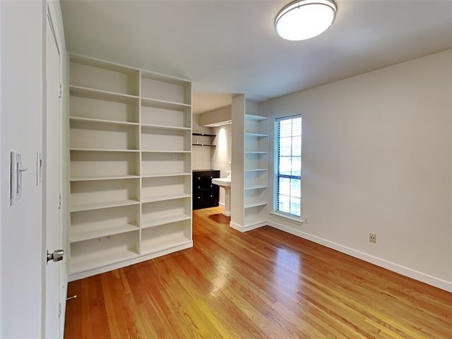 Building Photo - 4402 Buena Vista St
