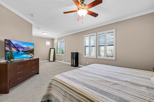 Building Photo - 588 Dovecote Ln