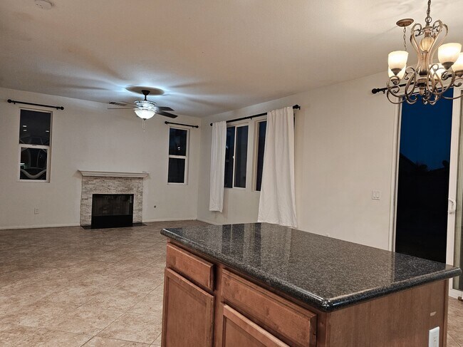 Building Photo - 80575 Stortford Avenue