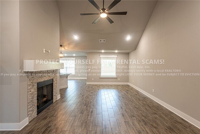 Building Photo - 45 W Pitts St