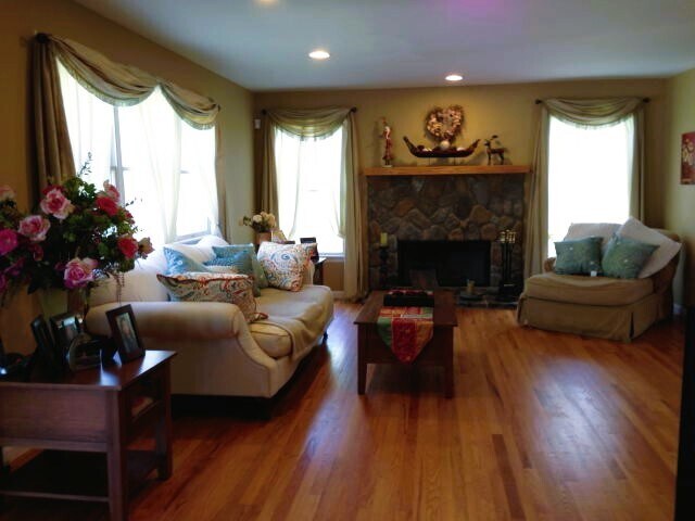 Building Photo - 157 Little Plains Rd