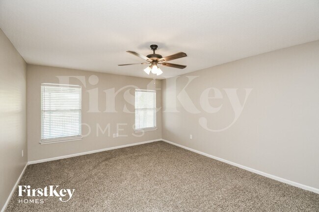 Building Photo - 13772 Fish Eagle Dr W