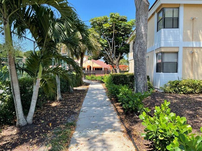 Primary Photo - 5741 Riverside Dr
