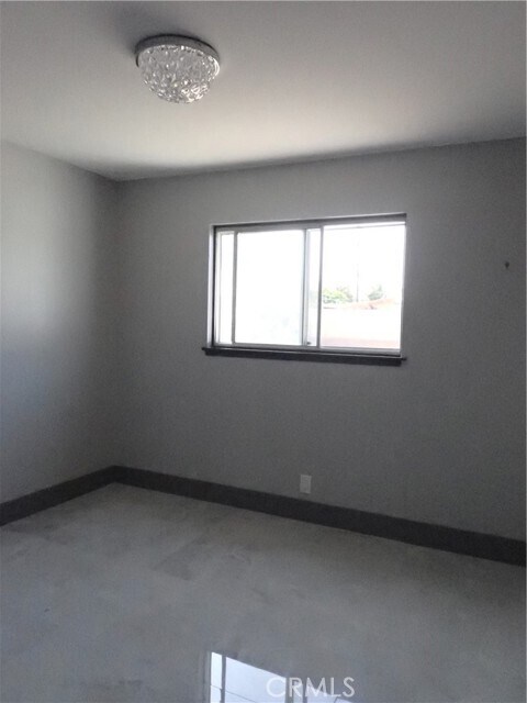 Building Photo - 16561 Monroe Ln