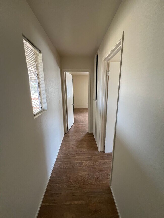Building Photo - Oroville 4 bed 2 bath 3300sqft country hom...