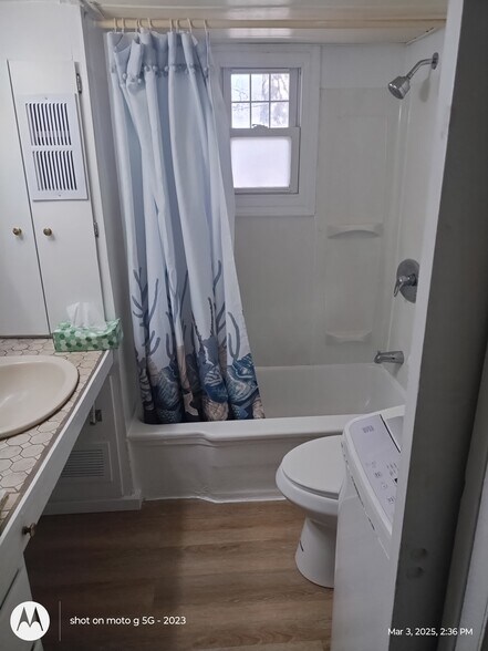 Bathroom - 2643 Ridge Ave