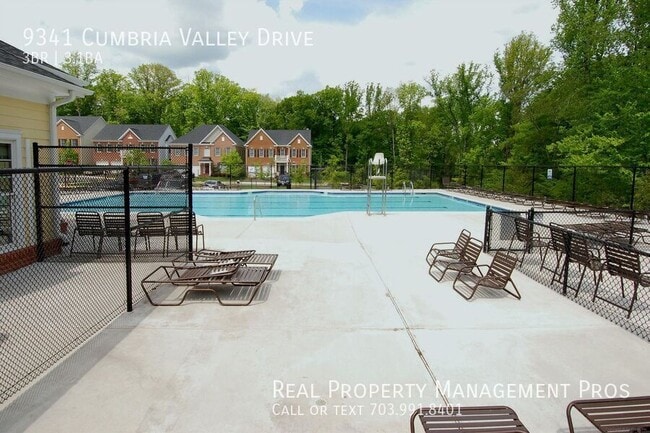 Building Photo - 9341 Cumbria Valley Dr