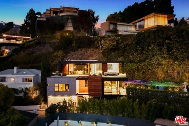 Building Photo - 1331 Belfast Dr