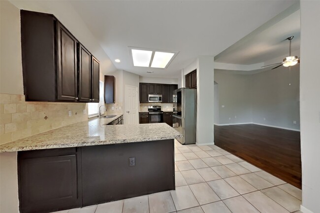 Building Photo - 18 Vista Mill Pl