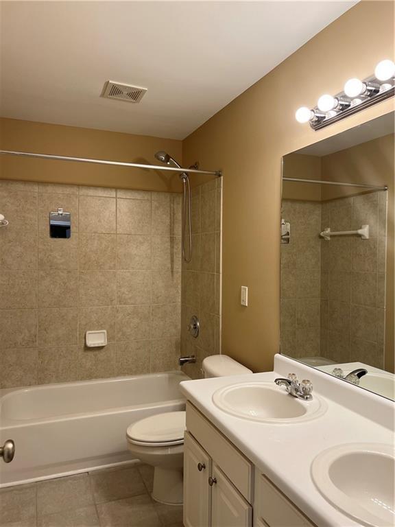 Building Photo - 3413 Stoneham Dr NW