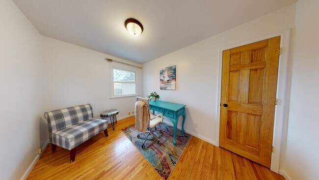Bedroom - 2600 Xylon Ave S
