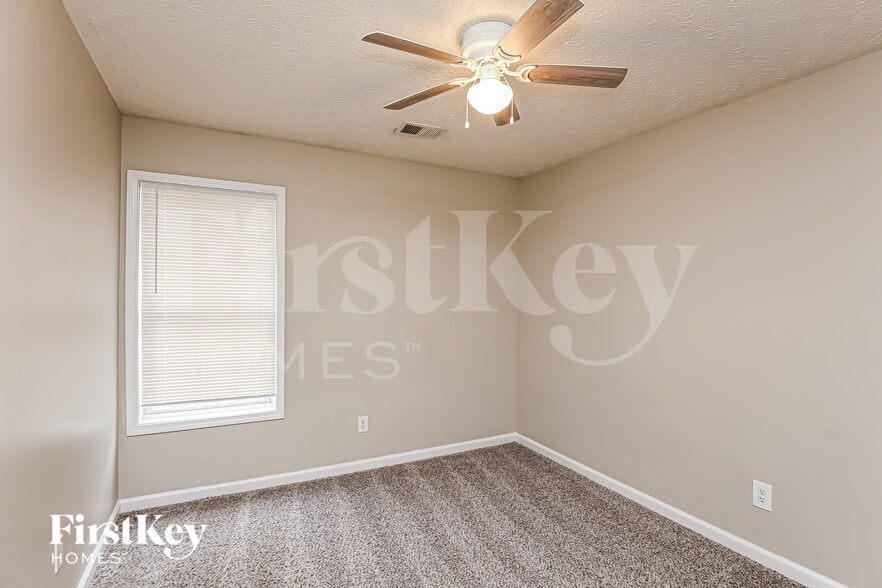 Building Photo - 5508 Rose Ridge Ct