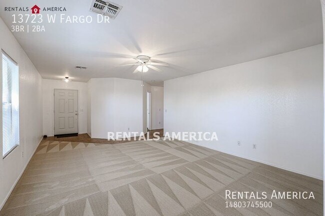 Building Photo - Charming 3BR/2BA Home in Surprise