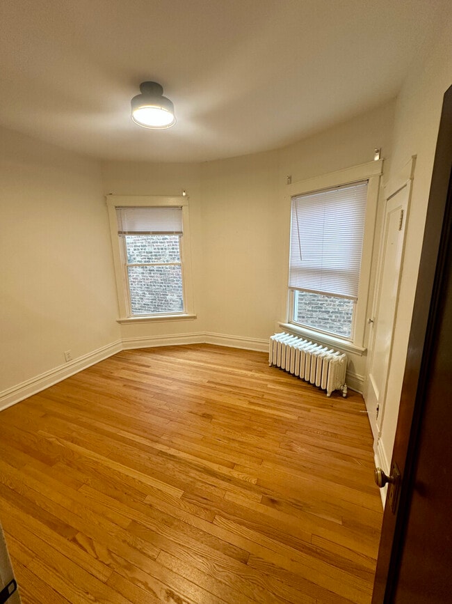 Building Photo - 6434 N Magnolia Ave