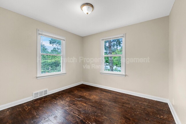 Building Photo - 8124 Titus Rd