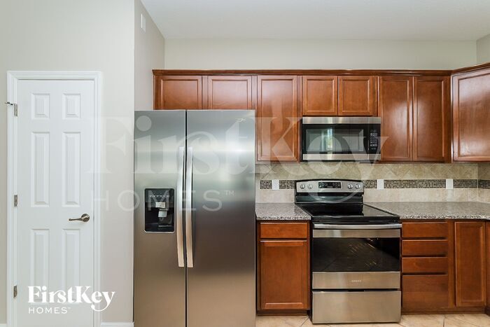 Building Photo - 8741 Hinsdale Heights Dr